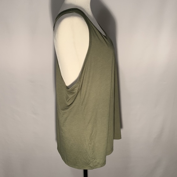 Old Navy Active Size XL - Picture 4 of 9